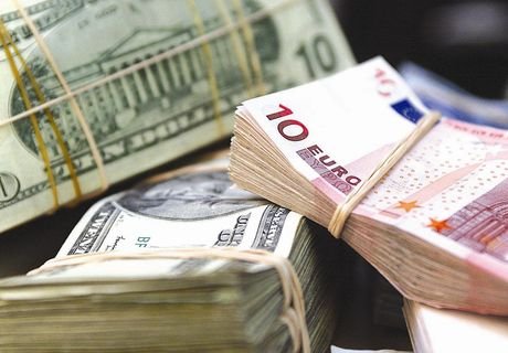Курсы доллара и евро выросли на открытии торгов