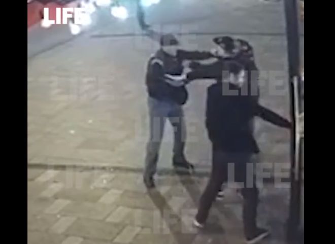 В центре Москвы избили капитана спецназа ФСБ (видео)