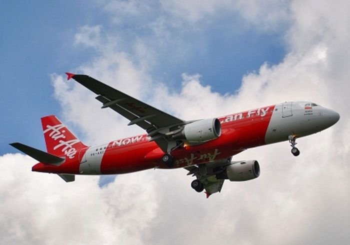 «Черный ящик» Air Asia до падения записал сигнал тревоги