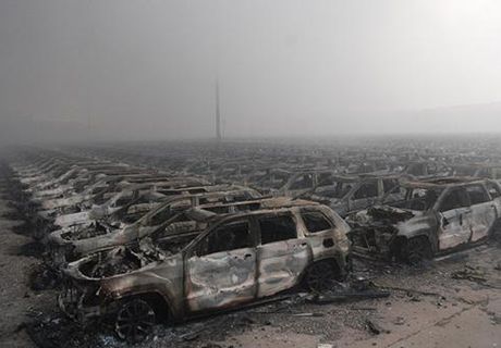 В Тяньцзине сгорели 10 тыс. новых Volkswagen и Toyotа