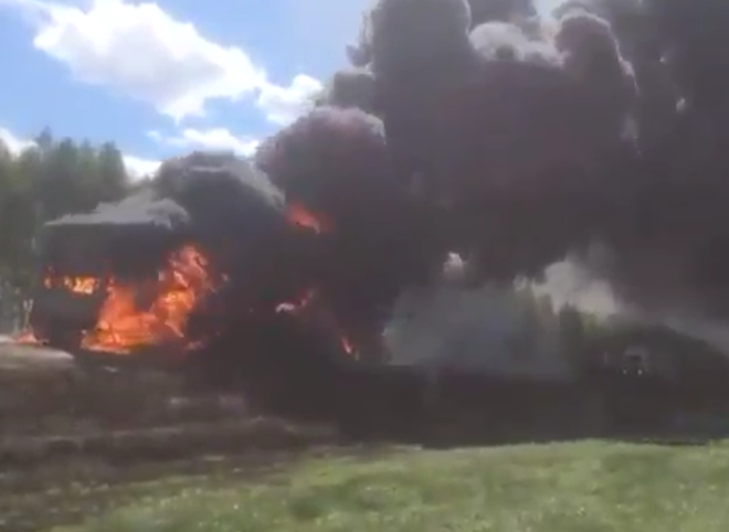 Опубликовано видео возгорания фуры, которая везла в Рязань полистирол