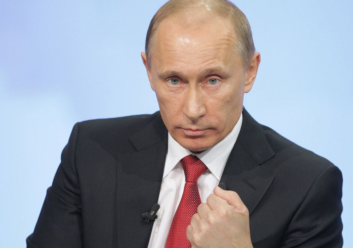 Путин предложил бизнесу извлечь пользу из санкций