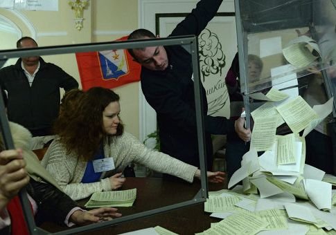 Избирком Украины подсчитал голоса избирателей