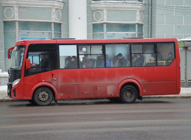Оператор АСОП пояснил, почему с пассажира «красной маршрутки» списали лишние деньги