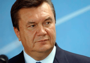 Янукович призвал к референдумам