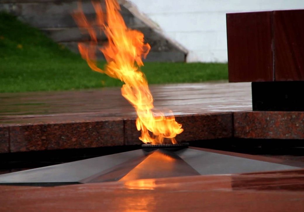 Вандалы сожгли мемориал Победы в Улан-Удэ