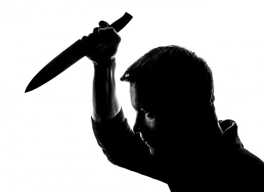В Пронском районе осудили ревнивца, ударившего возлюбленную ножом в спину