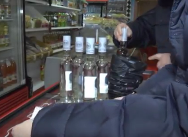 В рязанских магазинах и закусочной полицейские изъяли более 120 литров алкоголя