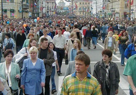 49% россиян признали состояние экономики удовлетворительным