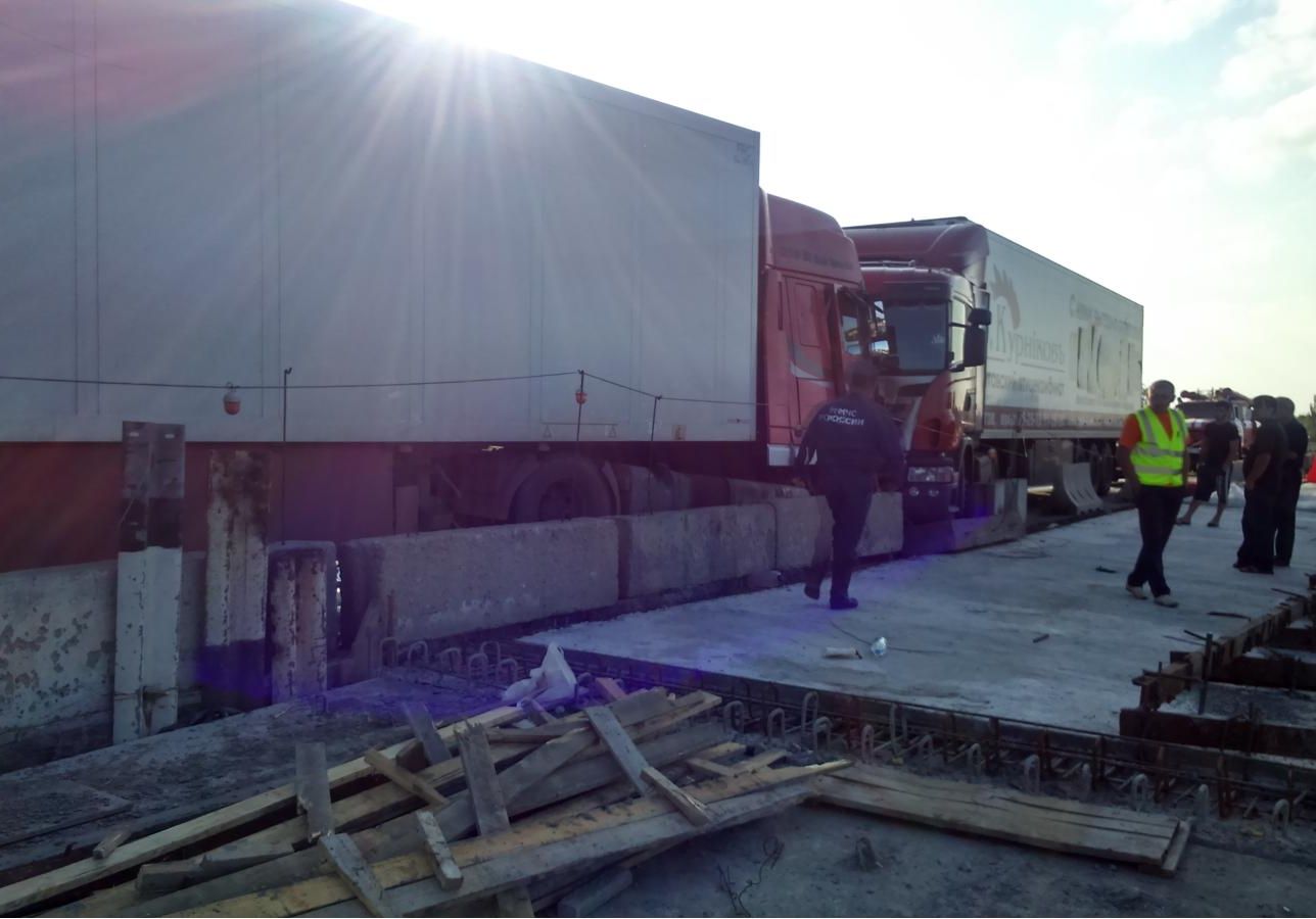 В Ряжском районе столкнулись два грузовика