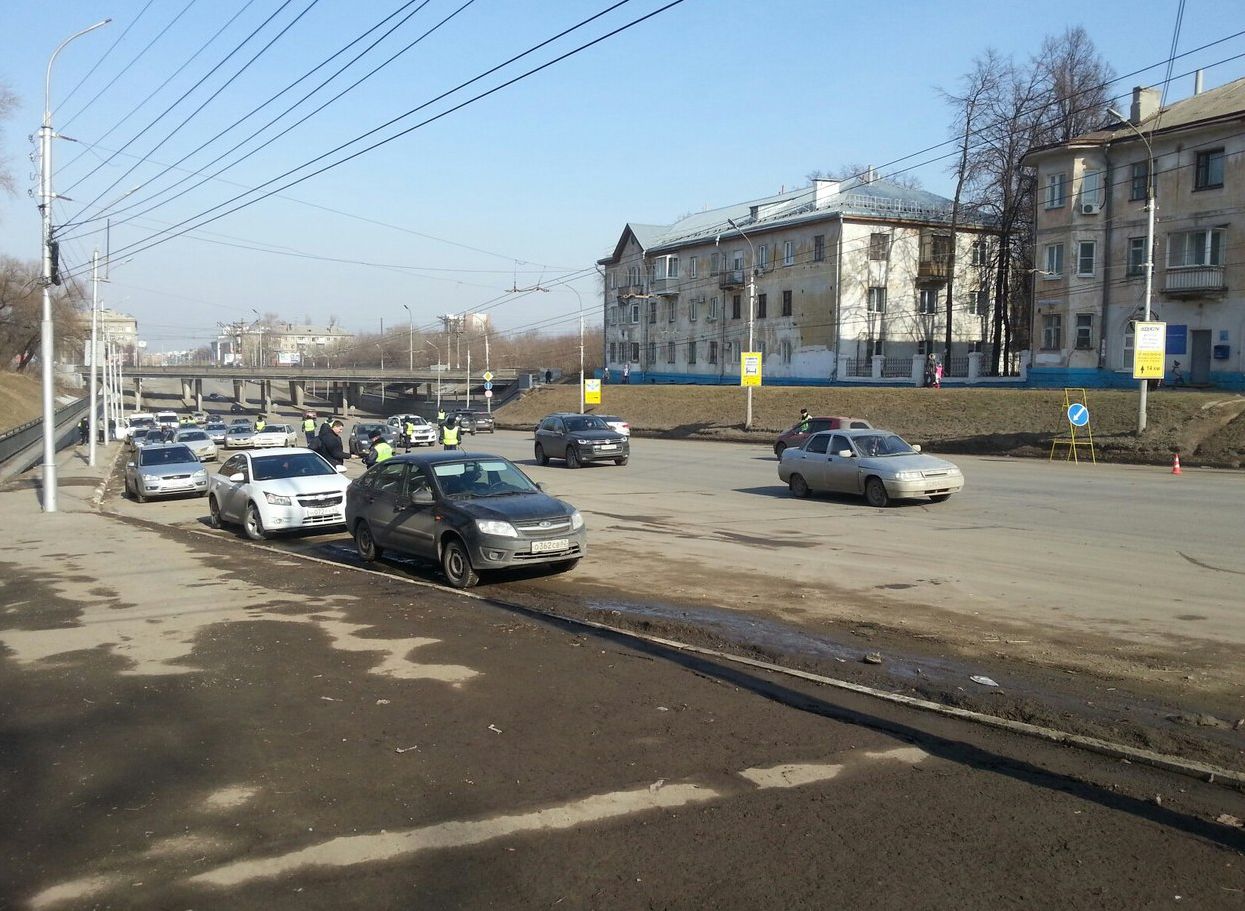 Видео: гаишники проводят масштабный рейд на Куйбышевском шоссе