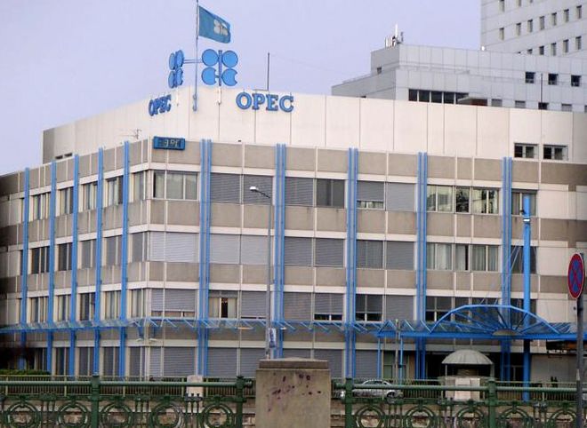 ОПЕК продлила соглашение об ограничении нефтедобычи