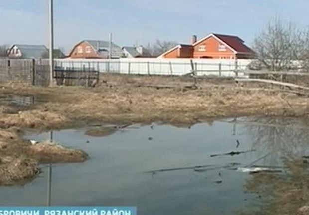 Село Дубровичи затопило канализационными водами