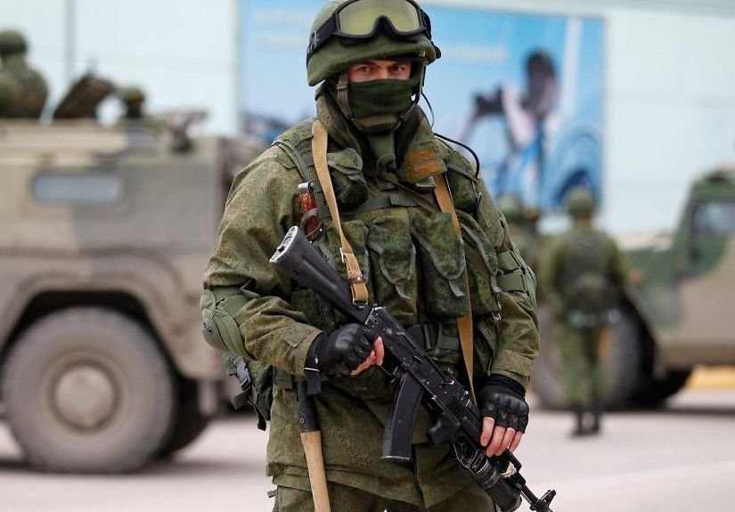 Более 400 украинских военных попросили убежища в России