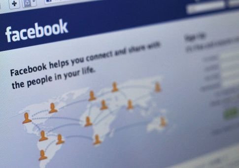 Facebook опроверг информацию о распространении данных