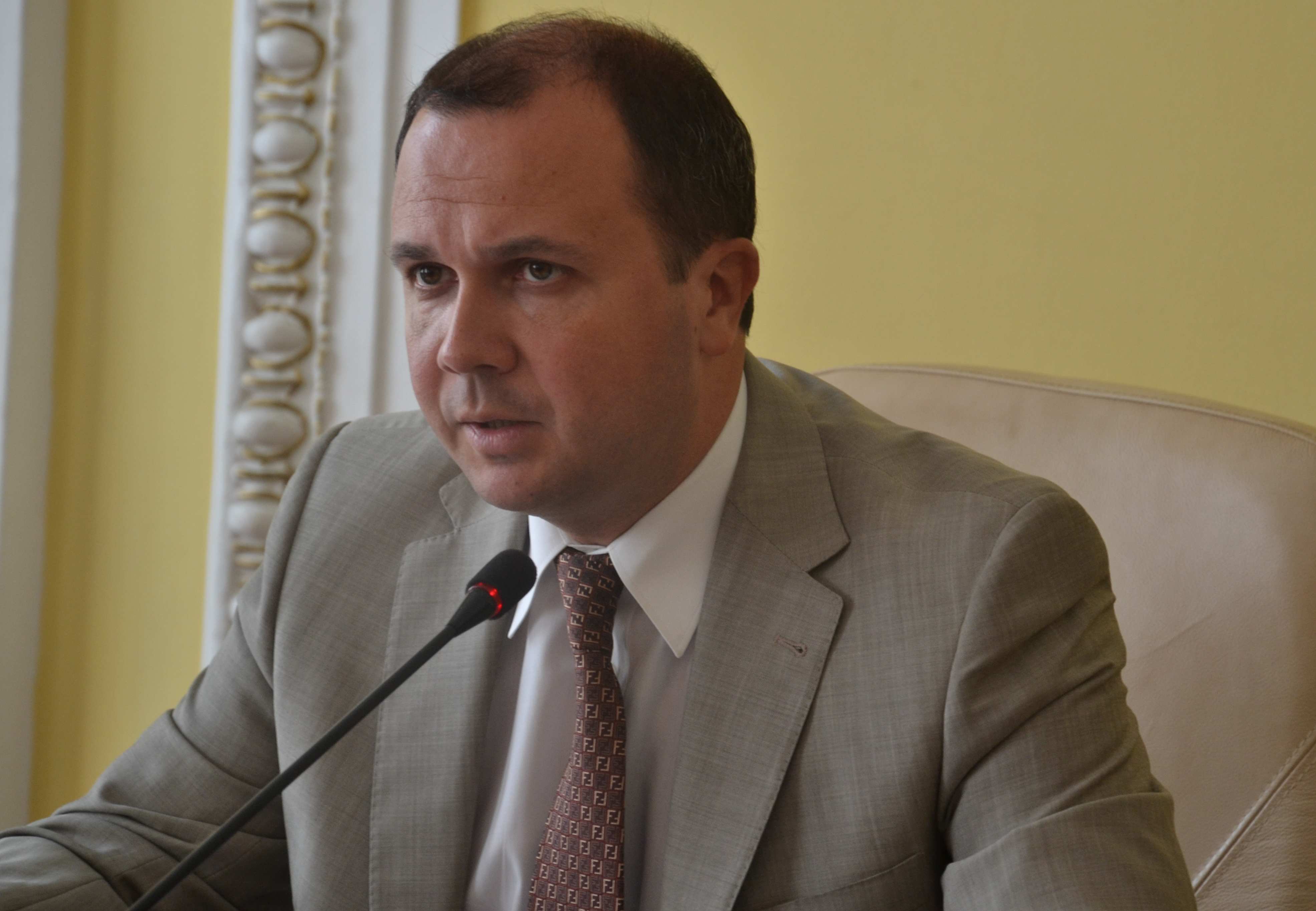 Кашаев: пресса сможет посещать комитеты, если аккредитуется
