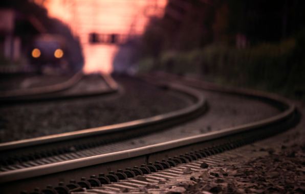 Поезд насмерть сбил подростка в Рязани