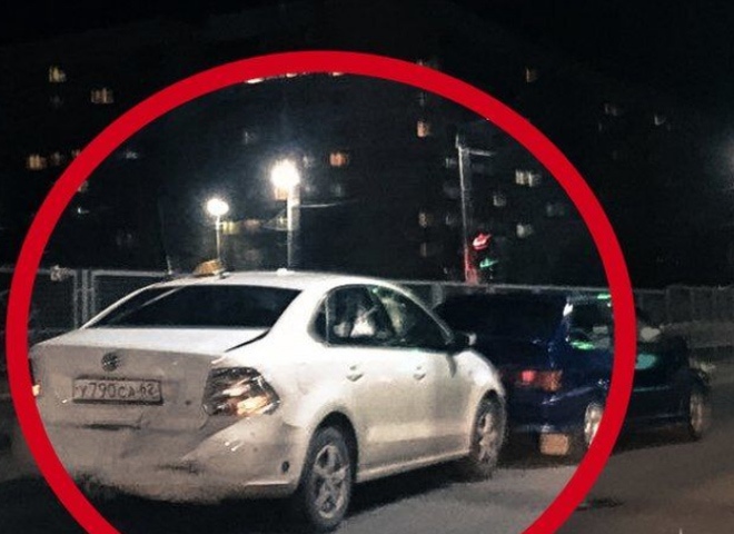 На улице Зубковой произошло ДТП с участием трех авто