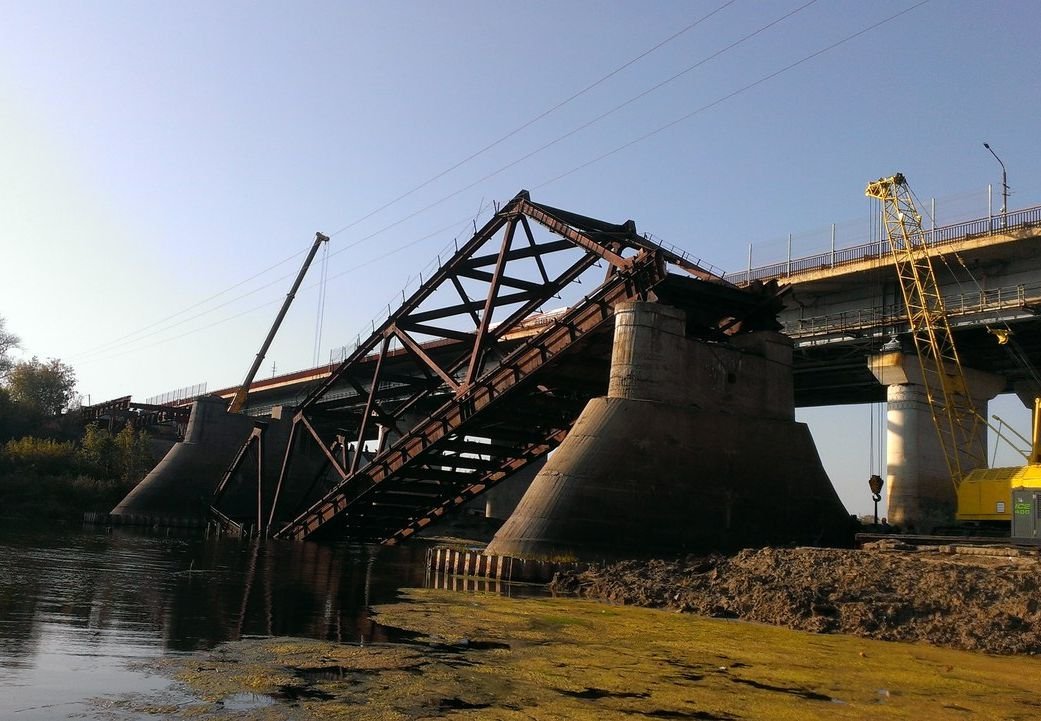 В МЧС опровергли обрушение моста через Проню