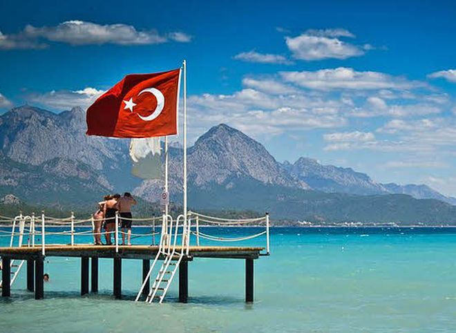 Турция продлила срок безвизового пребывания для граждан России