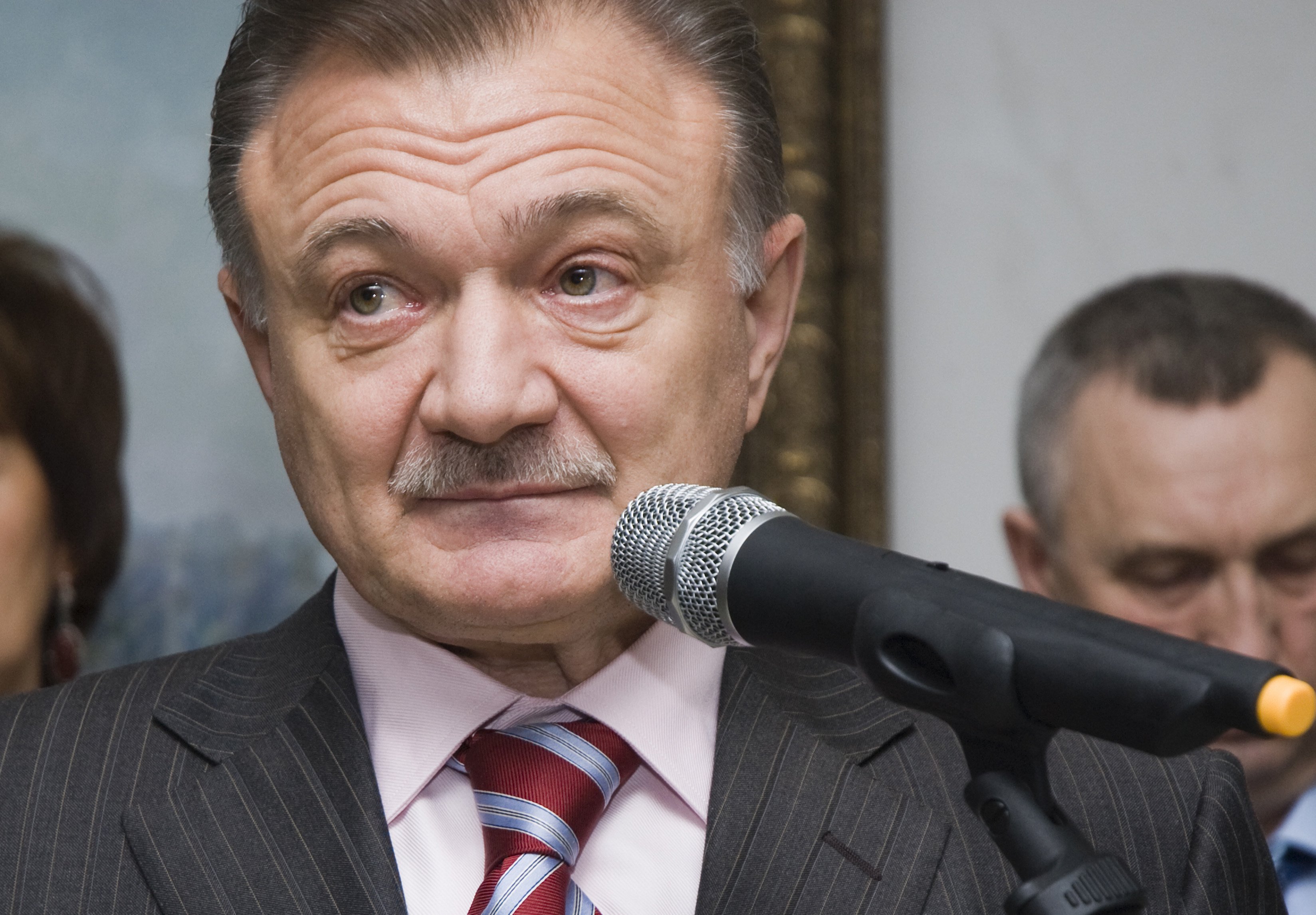 Ковалев попросил давать регионам кредиты на пять лет