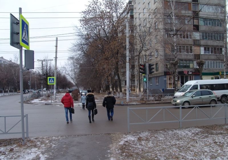 В Канищеве установлен новый пешеходный светофор