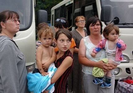 При обстреле автобуса с беженцами погиб ребенок