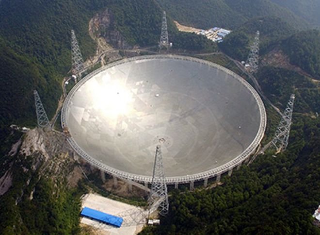 В Китае открыли для туристов крупнейший в мире радиотелескоп