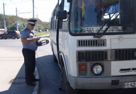 Полицейские сняли с маршрутов 9 рязанских автобусов