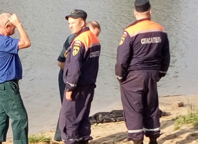 В МЧС подтвердили гибель семилетней девочки на озере в Рязани