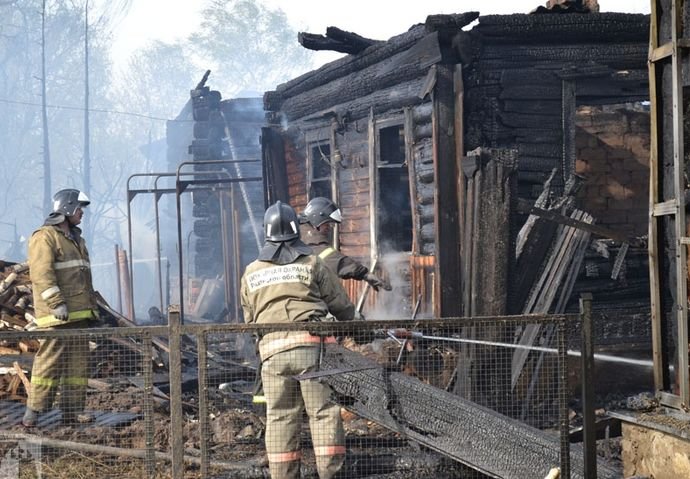 Крупный пожар в рязанском райцентре: сгорели 12 построек