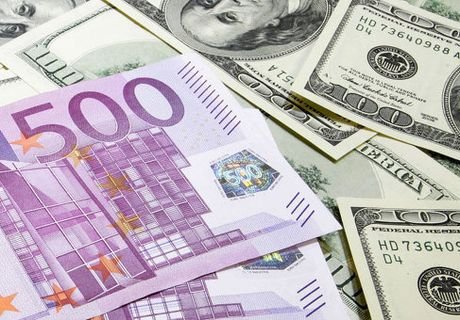 Биржевой курс доллара превысил 76 рублей