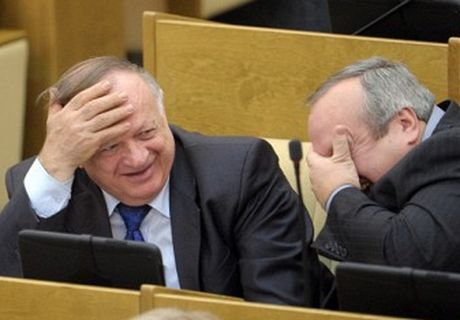 Депутаты Госдумы запретили себе голосовать друг за друга