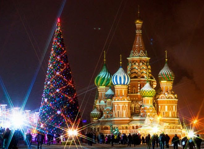 Путин отказался высылать американских дипломатов и пригласил их детей на елку в Кремль