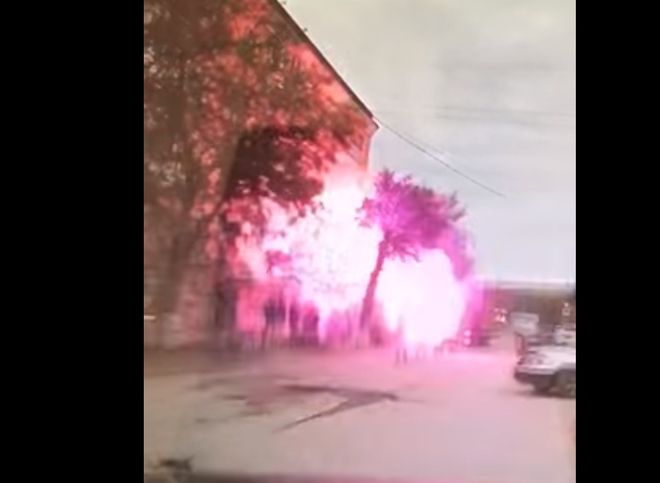 Взрыв газа в доме в Волгограде засняли на видеорегистратор
