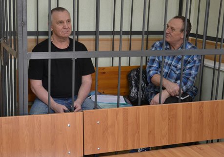 Адвокаты Рюмина настояли на вызове в суд супруги Фомина