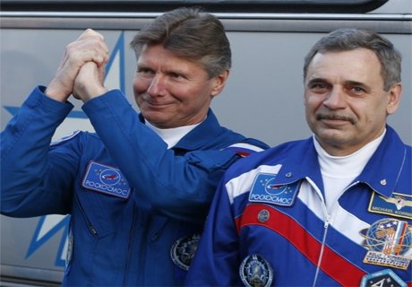 NASA покажет в прямом эфире выход космонавтов РФ в космос
