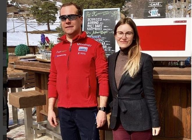 «Заболевшего» Медведева обнаружили на горнолыжном курорте «Архыз»