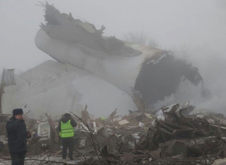Турецкий Boeing рухнул на поселок под Бишкеком