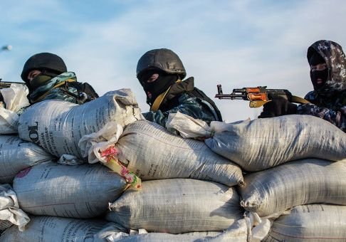 В Мариуполе обстрелян блокпост ВС Украины