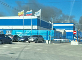 На территории складского комплекса на Ряжском шоссе произошел пожар