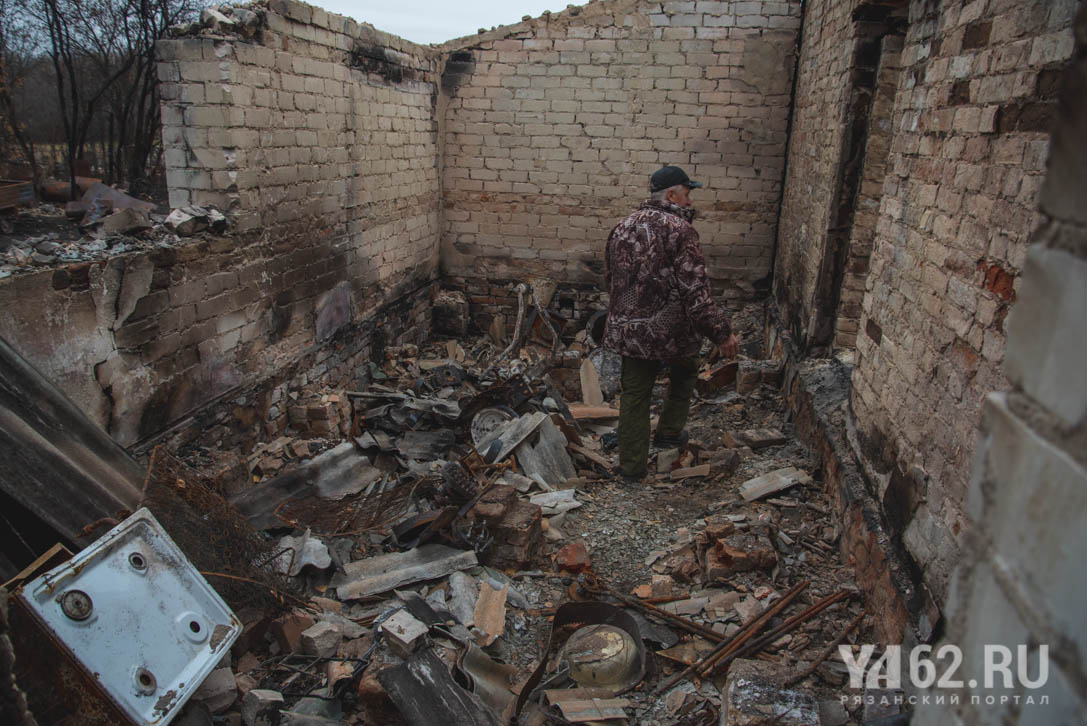 Фото 6 Разрушенный дом после взрыва на военной базе.JPG