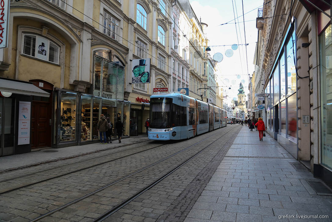 Фото 18 пешеходно-трамвайная улица Линц.JPG