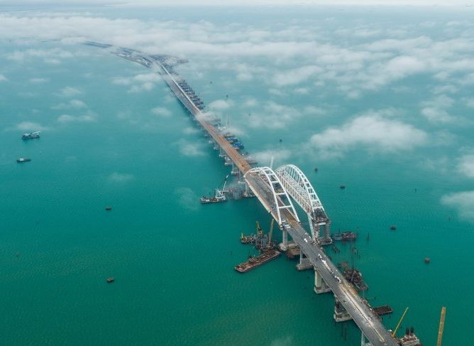 Порошенко рассказал о планах Украины на Крымский мост