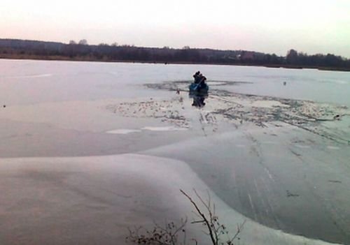 В Касимове двое юношей спасли провалившегося под лед ребенка