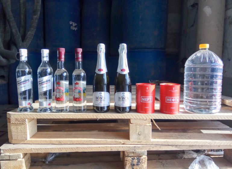 Полиция обнаружила в Шиловском районе более тонны контрафактного алкоголя