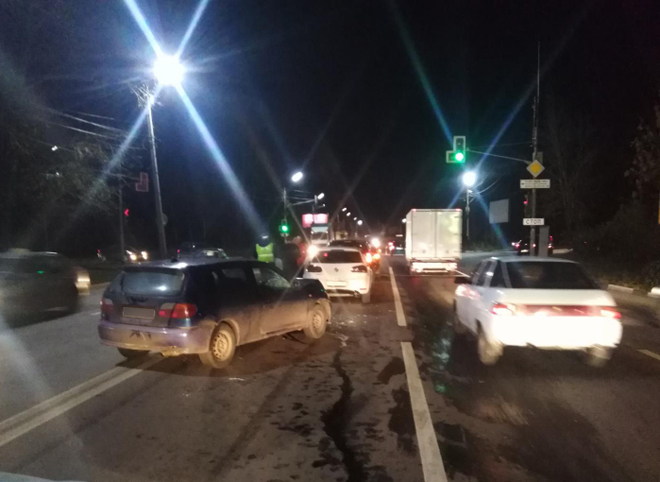 Пьяный водитель устроил массовую аварию на Куйбышевском шоссе