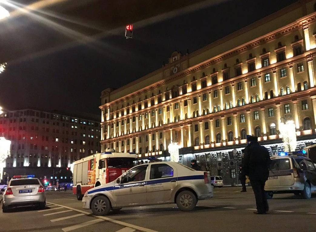 Умер сотрудник ФСБ, получивший тяжелые ранения в перестрелке на Лубянке