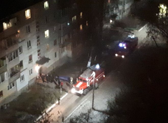 Соцсети: в Рязани из-за возгорания проводки эвакуировали жилой дом