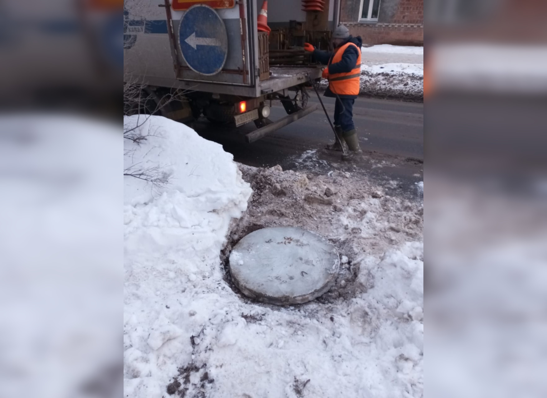 В администрации Рязани выразили сожаление после падения девочки в открытый люк